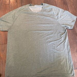lululemon athletica Men’s Metal Vent Tech Short-Sleeve Shirt